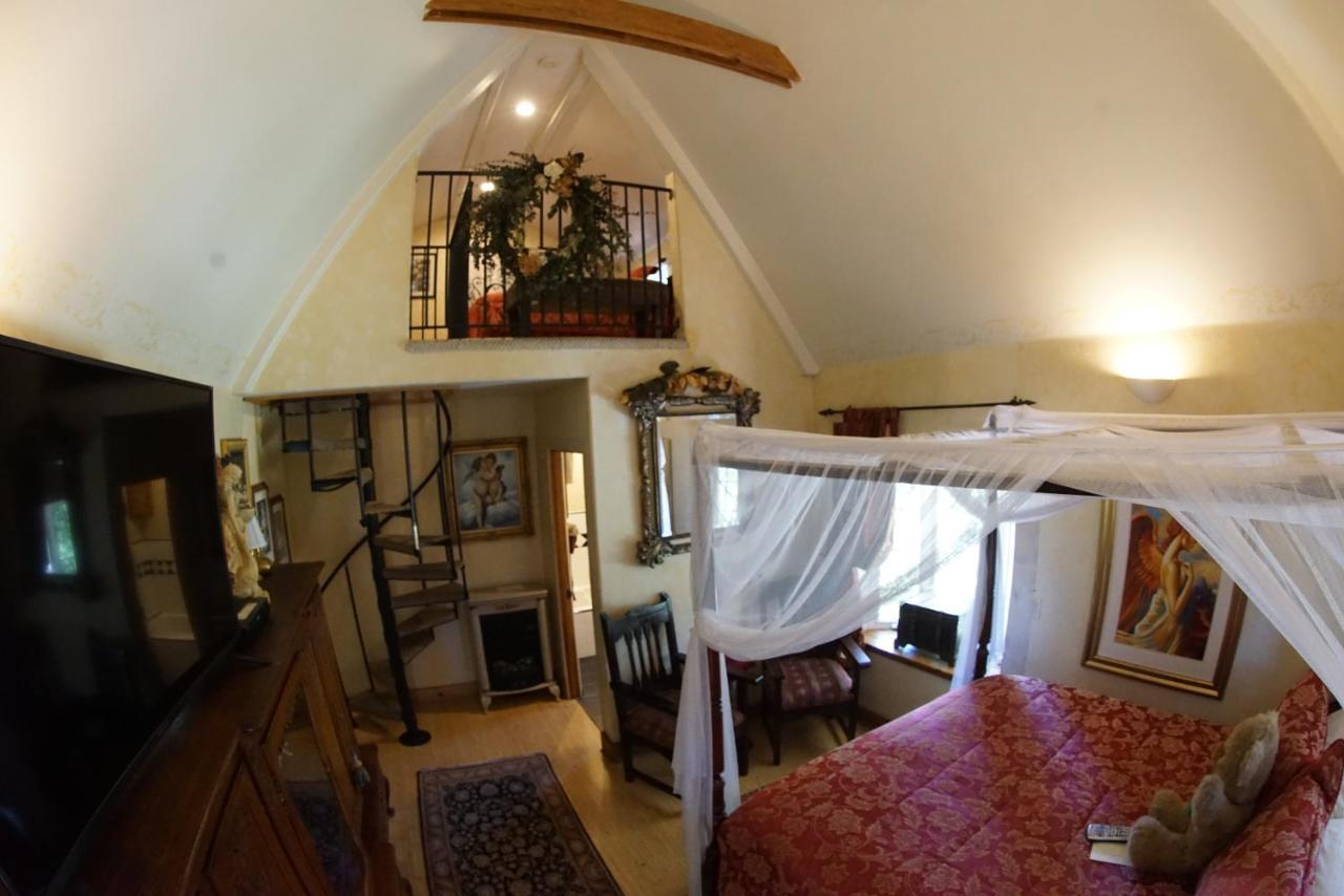 לייק ארוהד Fleur De Lac Europeran Inn מראה חיצוני תמונה