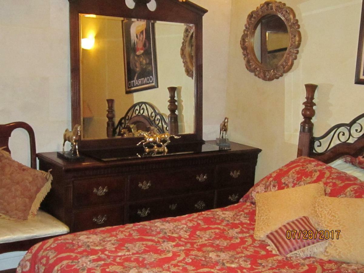 לייק ארוהד Fleur De Lac Europeran Inn מראה חיצוני תמונה